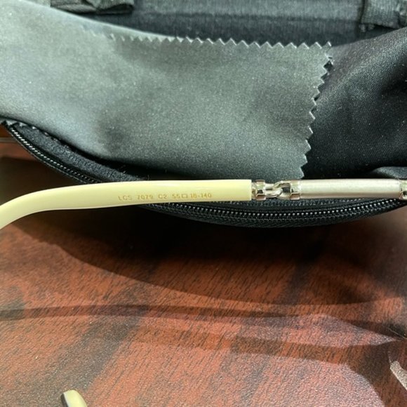 COPY - NWT Le Chic Polarized sunglass Black/Gray - Picture 5 of 8